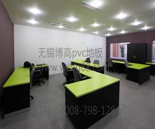 提升公司形象，選騰方辦公室塑膠地板