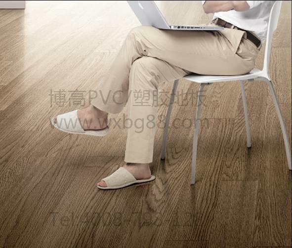 地板質(zhì)量成投訴重災(zāi)區(qū)，騰方PVC地板一百分滿意度成特例